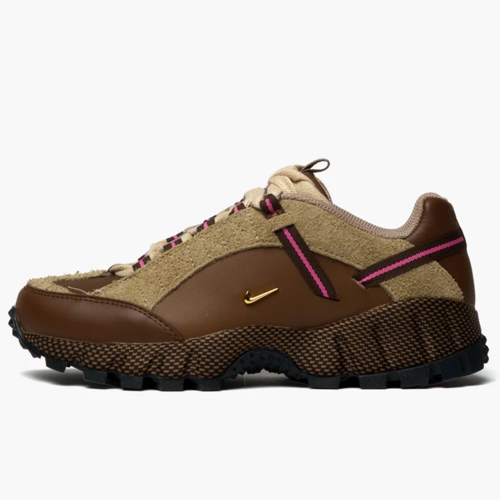 NEW Nike Air Humara LX Jacquemus Ale Brown Gold sneakers